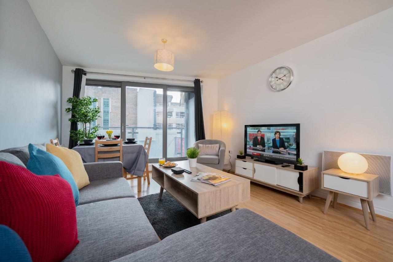 Ashleigh Two Bed Apartment In The Heart Of Watford Watford  Exterior photo